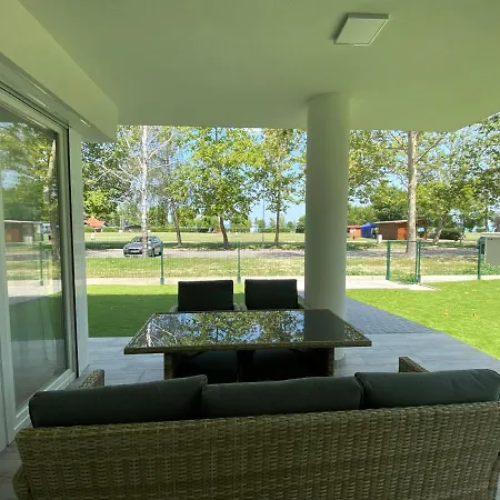 Sunshine Homes Luxury *