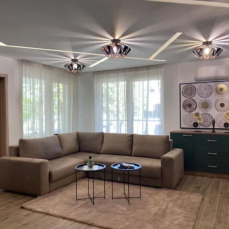 Sunshine Homes Luxury Zamárdi