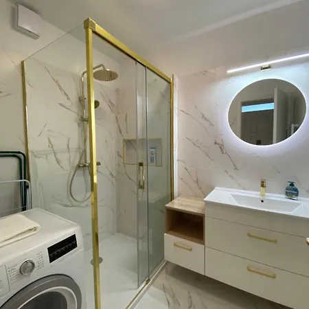 Sunshine Homes Luxury Lejlighed *